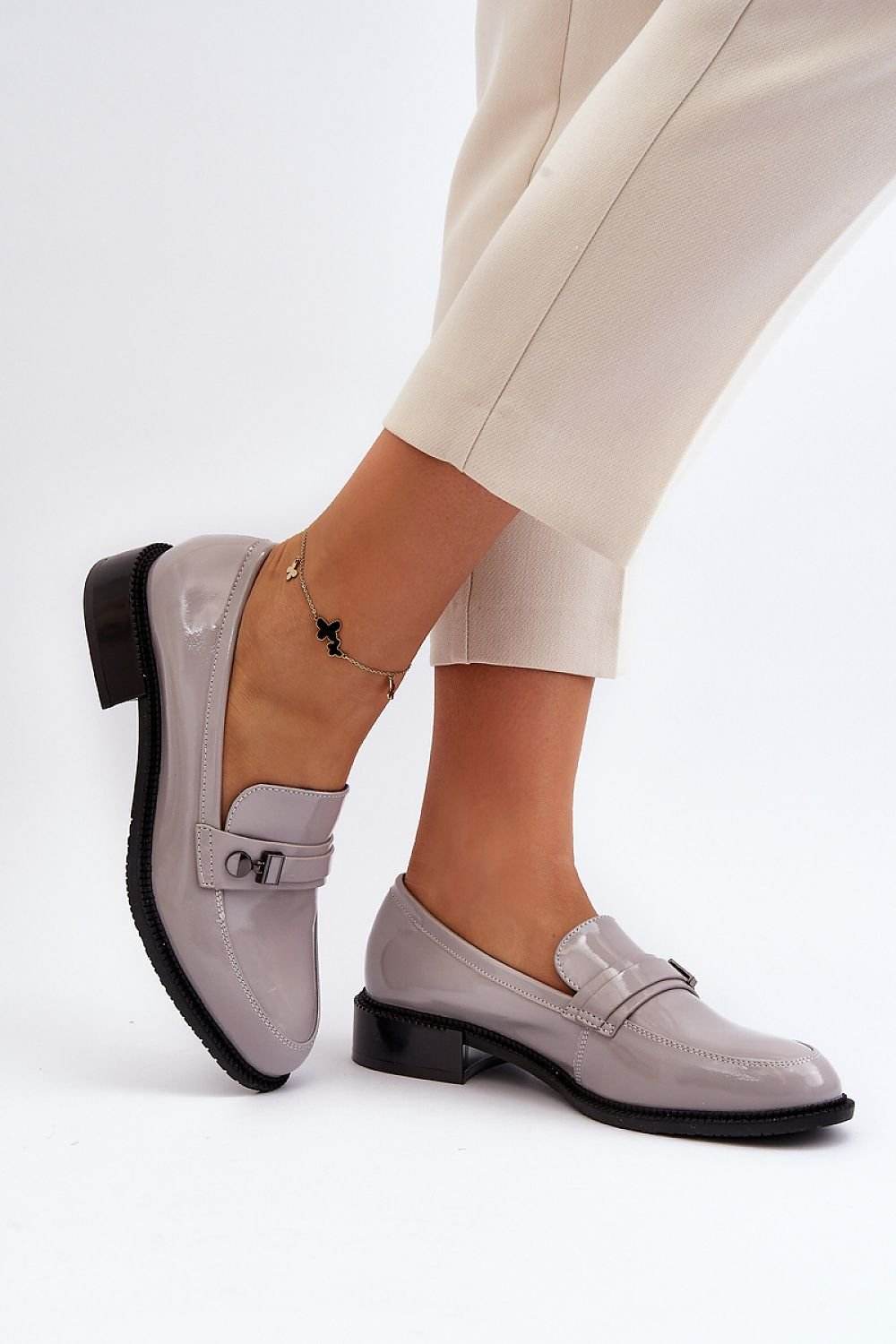 Moccasins Step in style - Ostensia