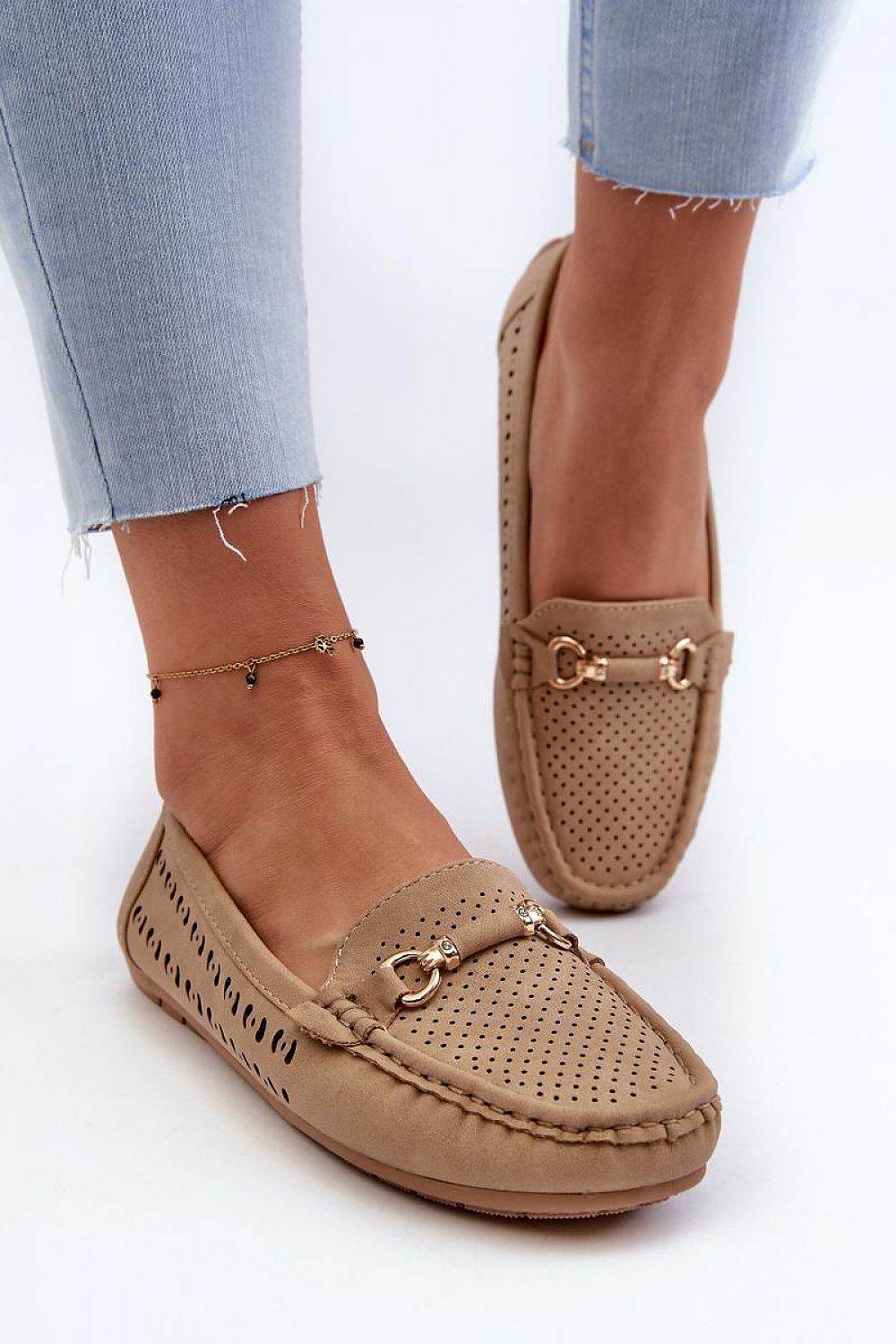 Moccasins Step in style - Ostensia