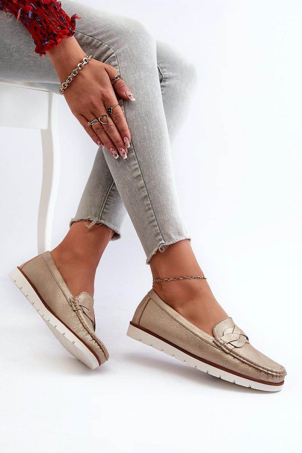 Moccasins Step in style - Ostensia