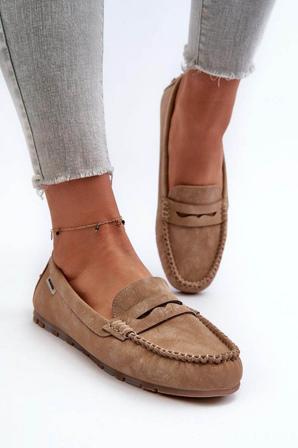 Moccasins Step in style - Ostensia