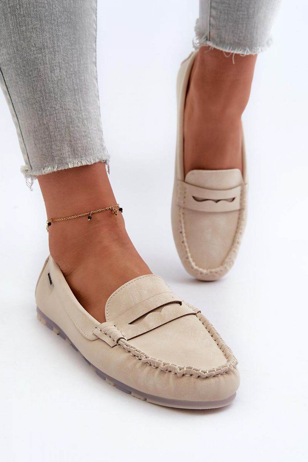 Moccasins Step in style - Ostensia