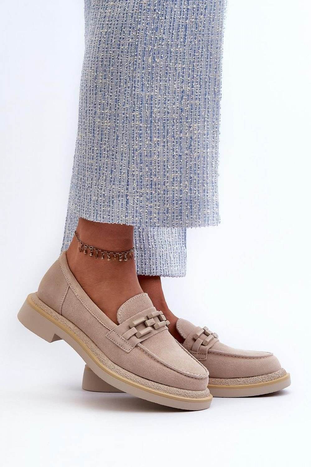 Moccasins Step in style - Ostensia