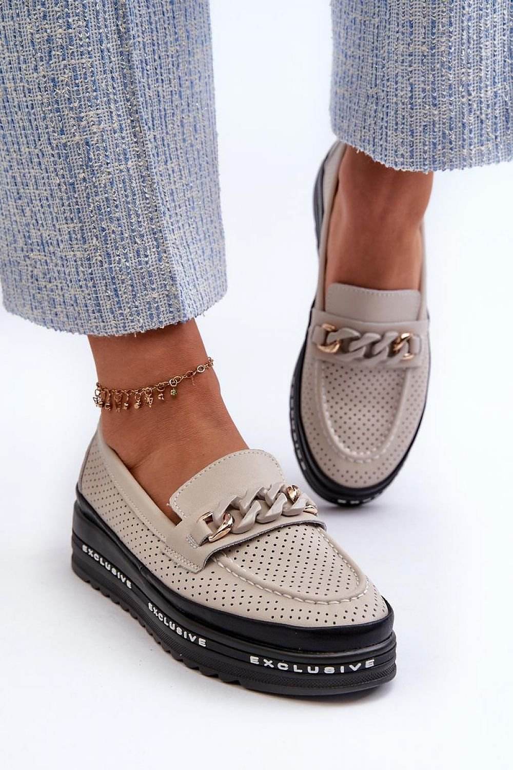 Moccasins Step in style - Ostensia