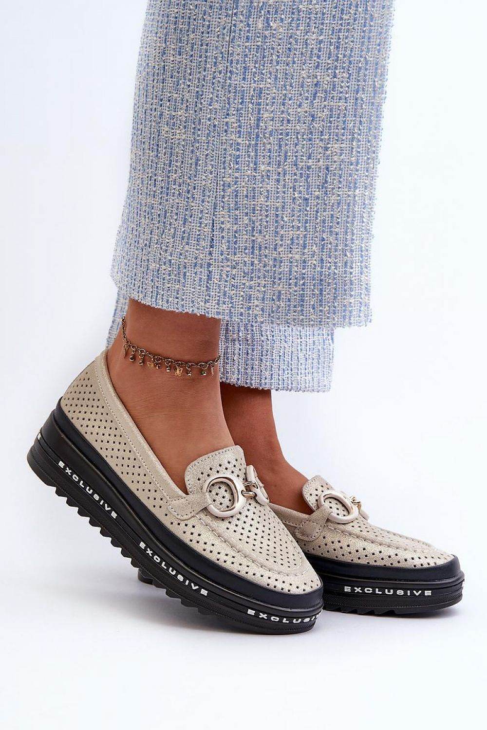 Moccasins Step in style - Ostensia