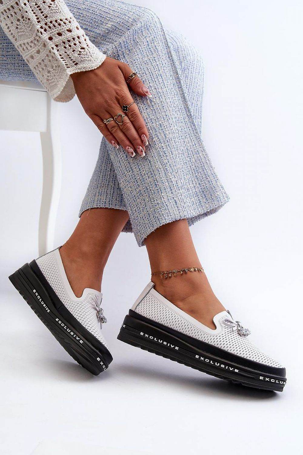 Moccasins Step in style - Ostensia