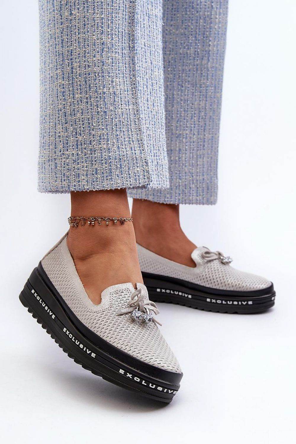 Moccasins Step in style - Ostensia