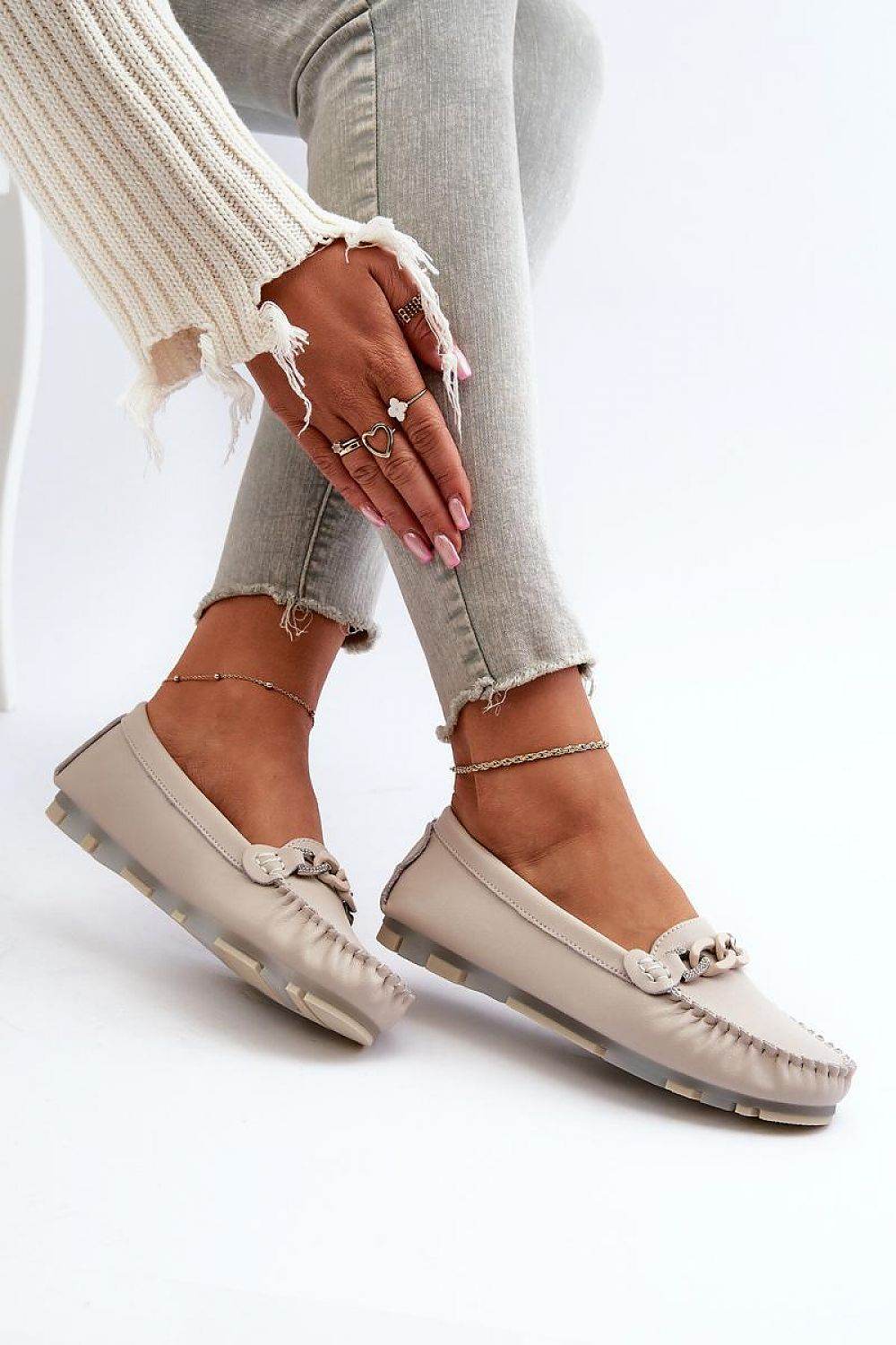 Moccasins Step in style - Ostensia