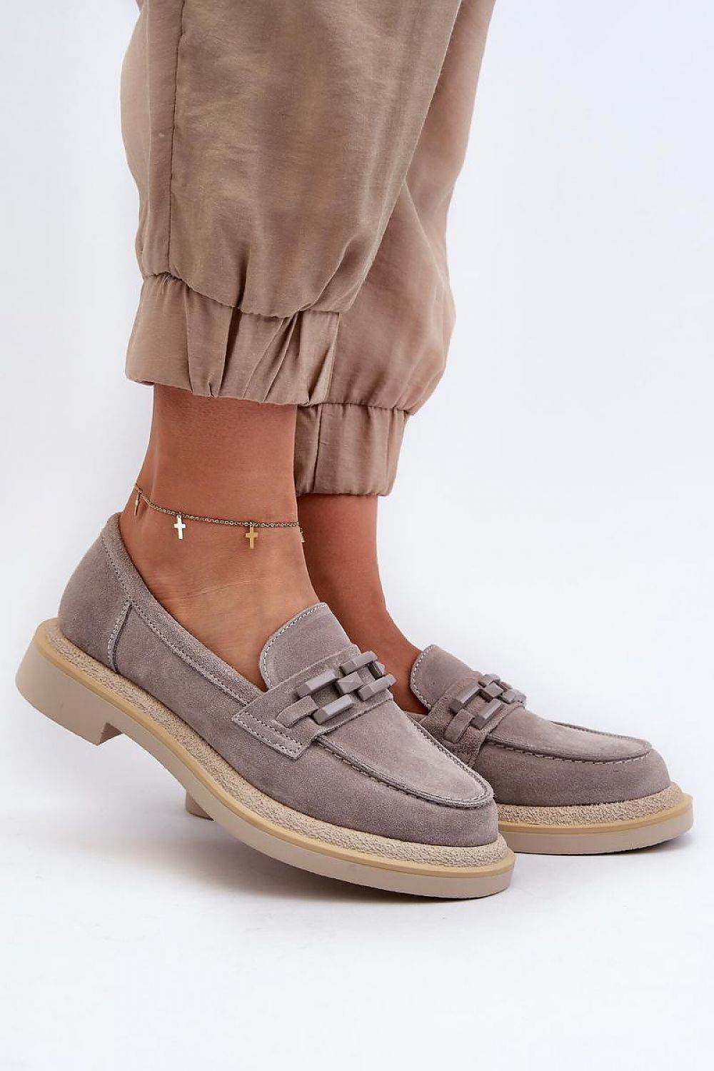 Moccasins Step in style - Ostensia