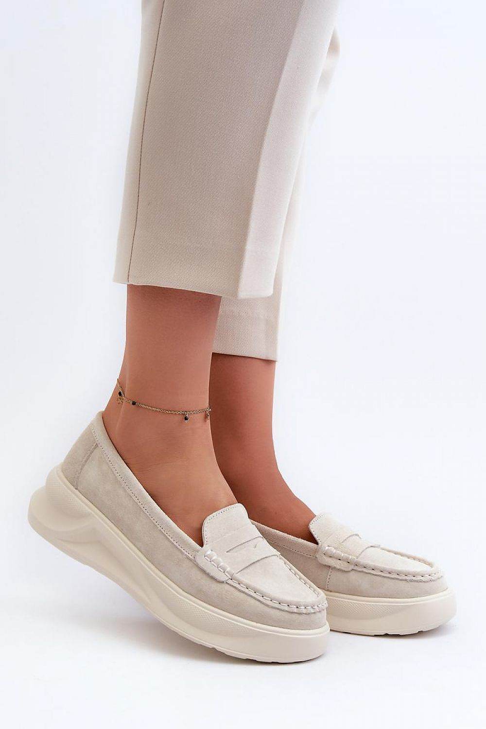 Moccasins Step in style - Ostensia