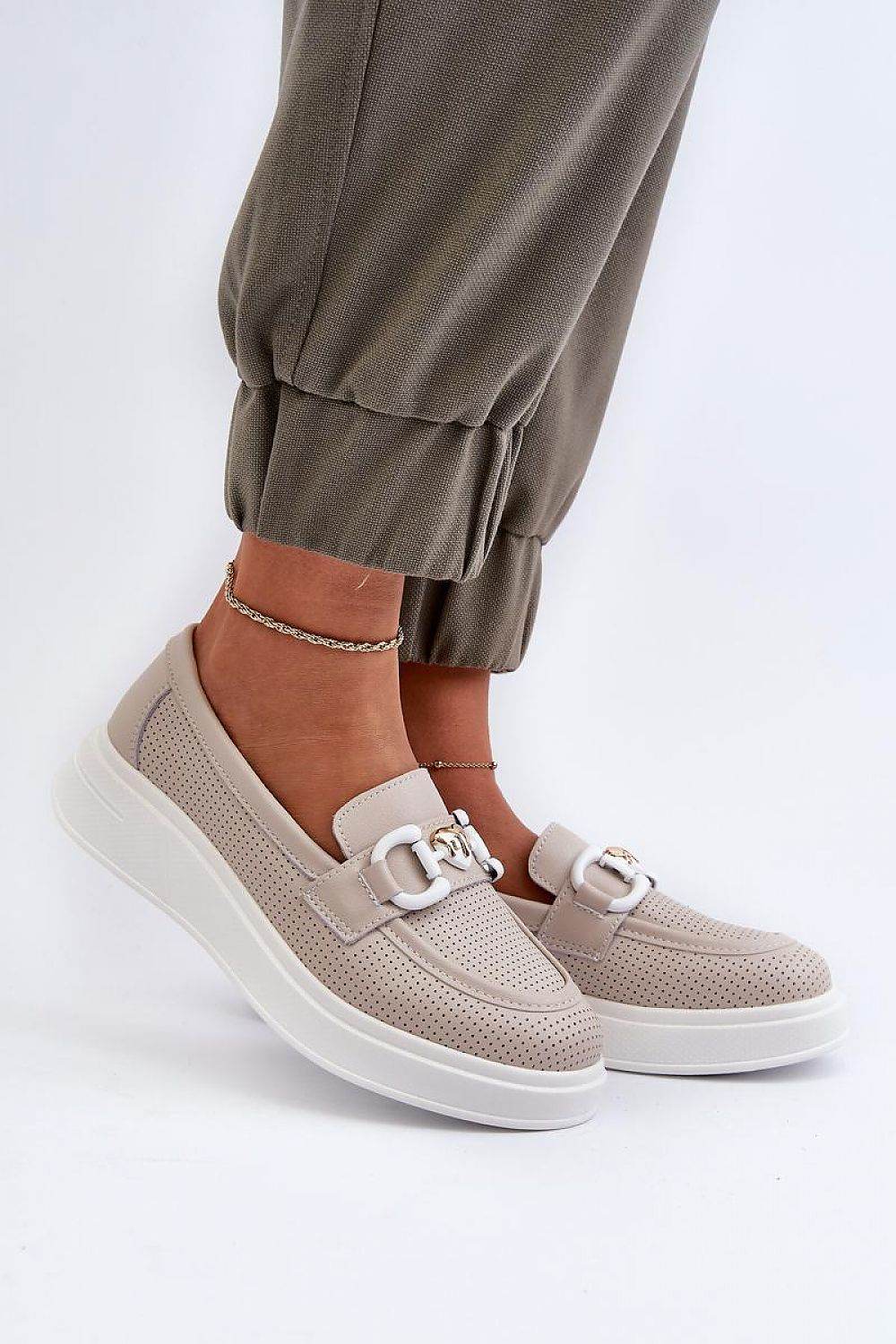 Moccasins Step in style - Ostensia