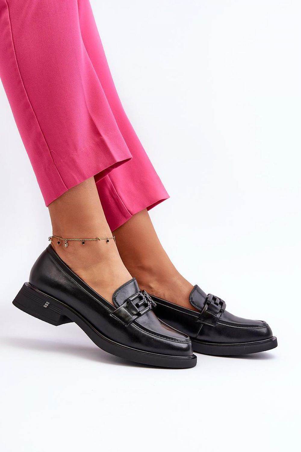 Moccasins Step in style - Ostensia