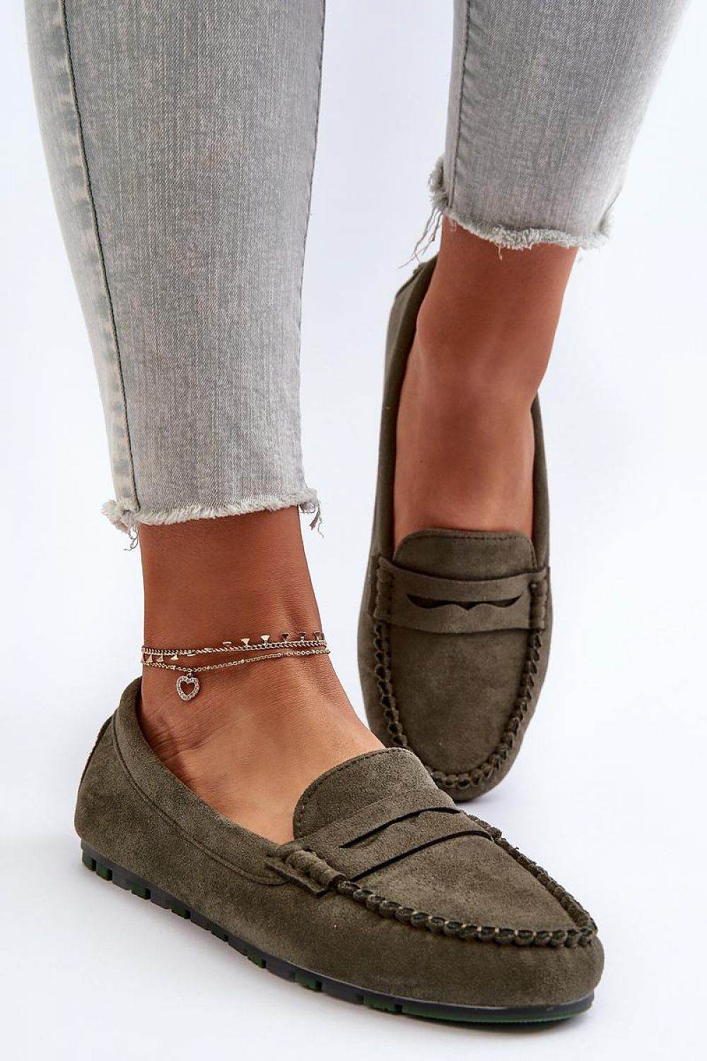 Moccasins Step in style - Ostensia