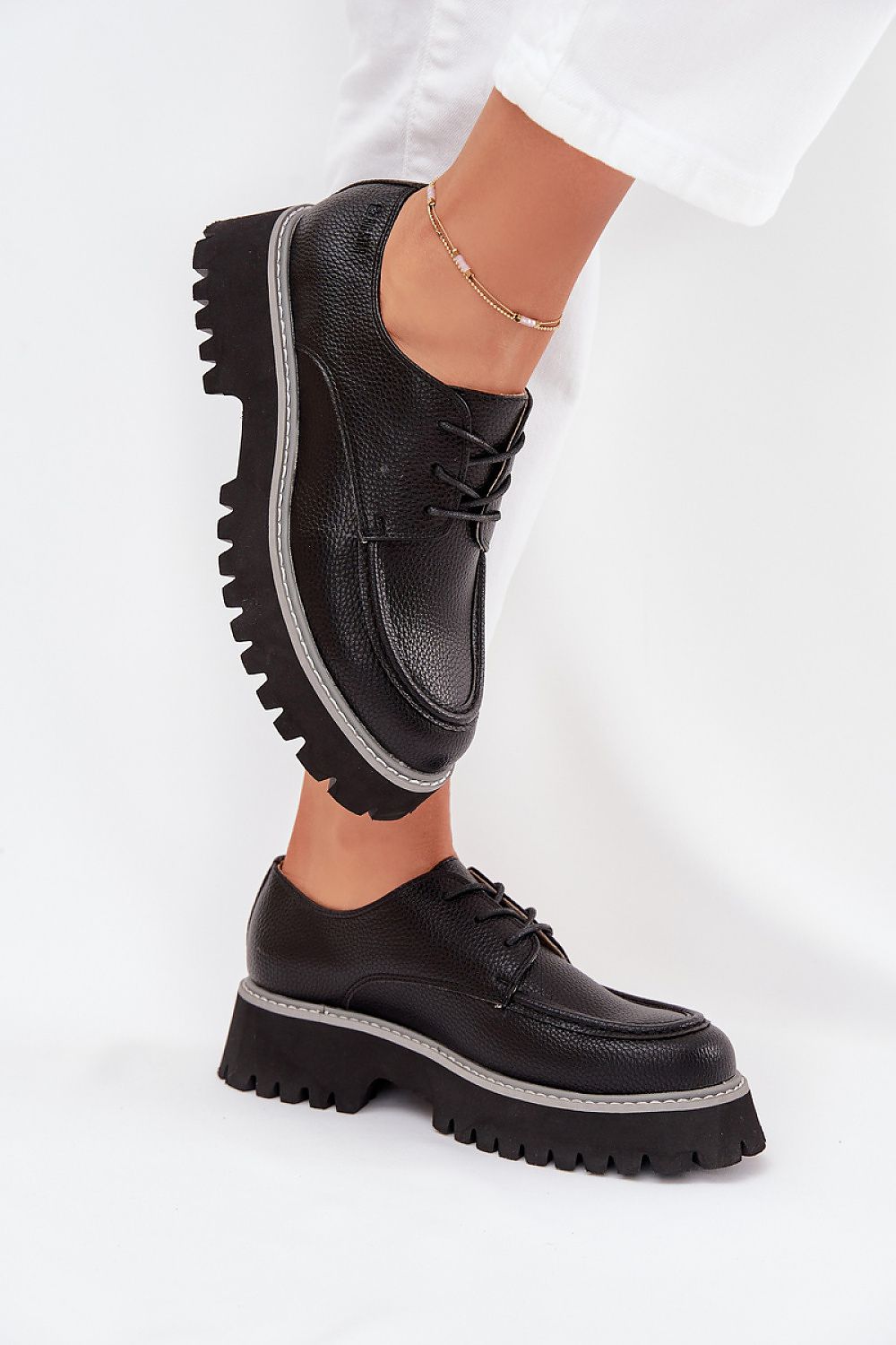  Chaussures Basses model 216318 Step in style 