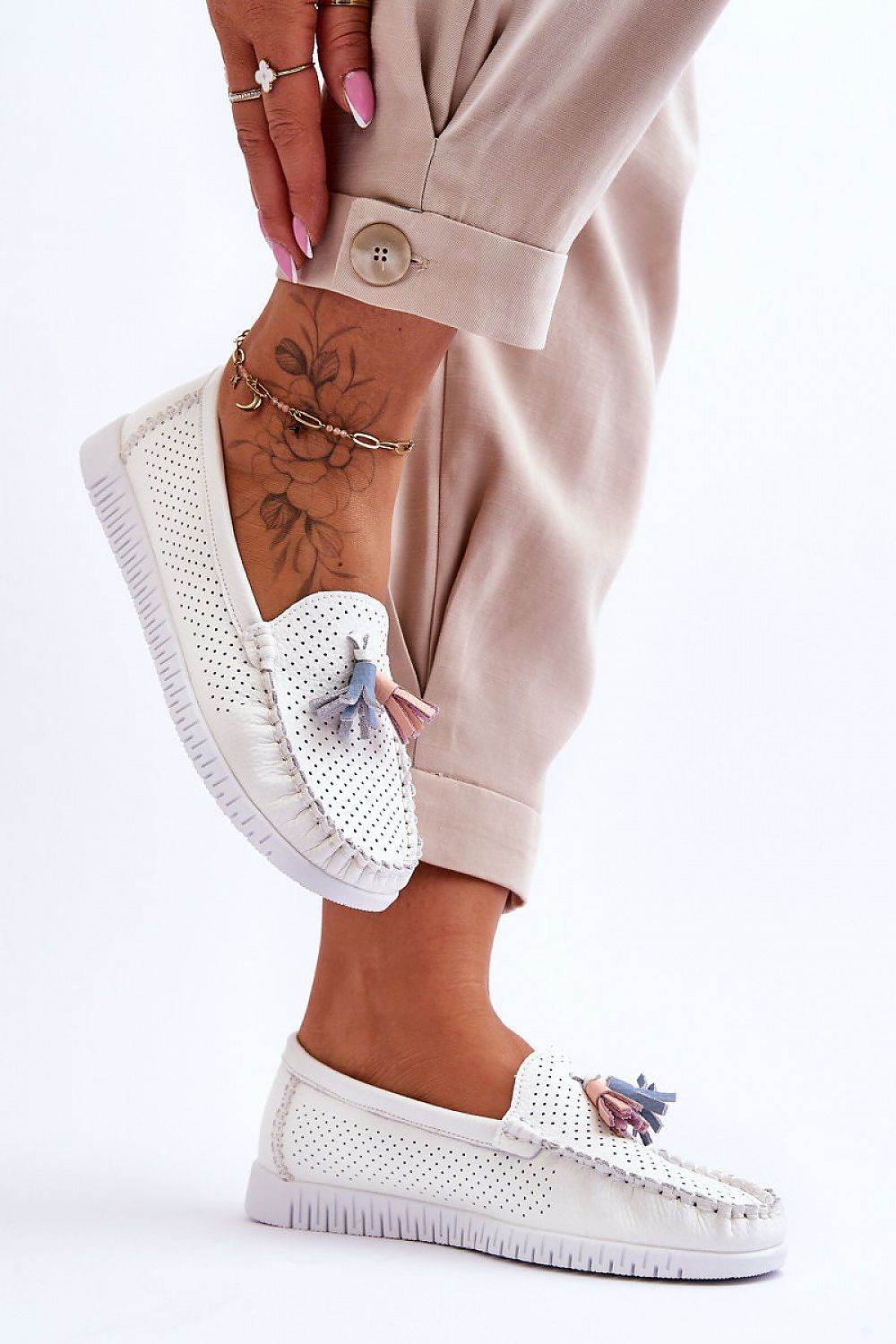 Moccasins Step in style - Ostensia