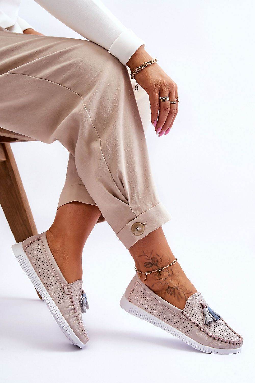 Moccasins Step in style - Ostensia