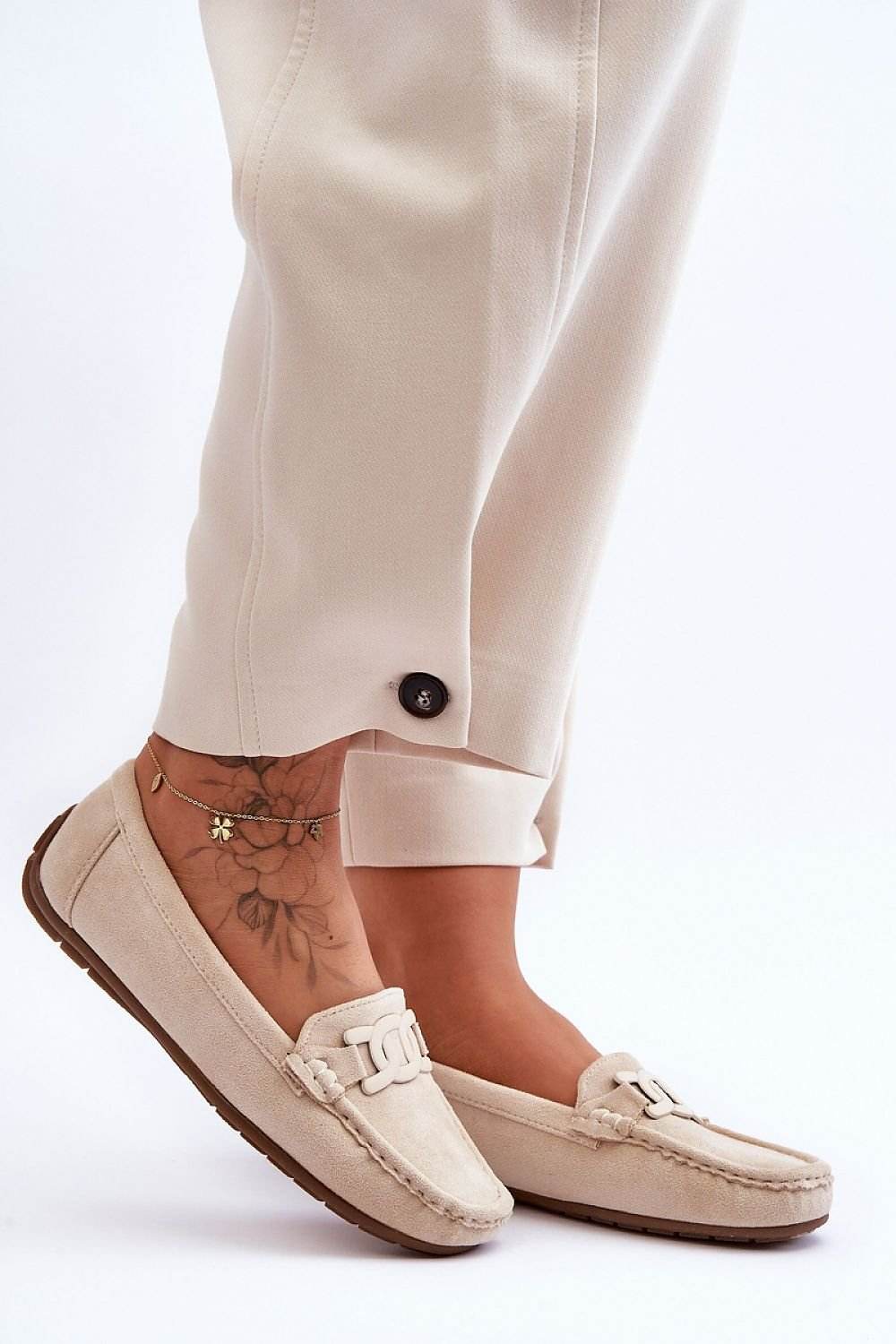 Moccasins Step in style - Ostensia