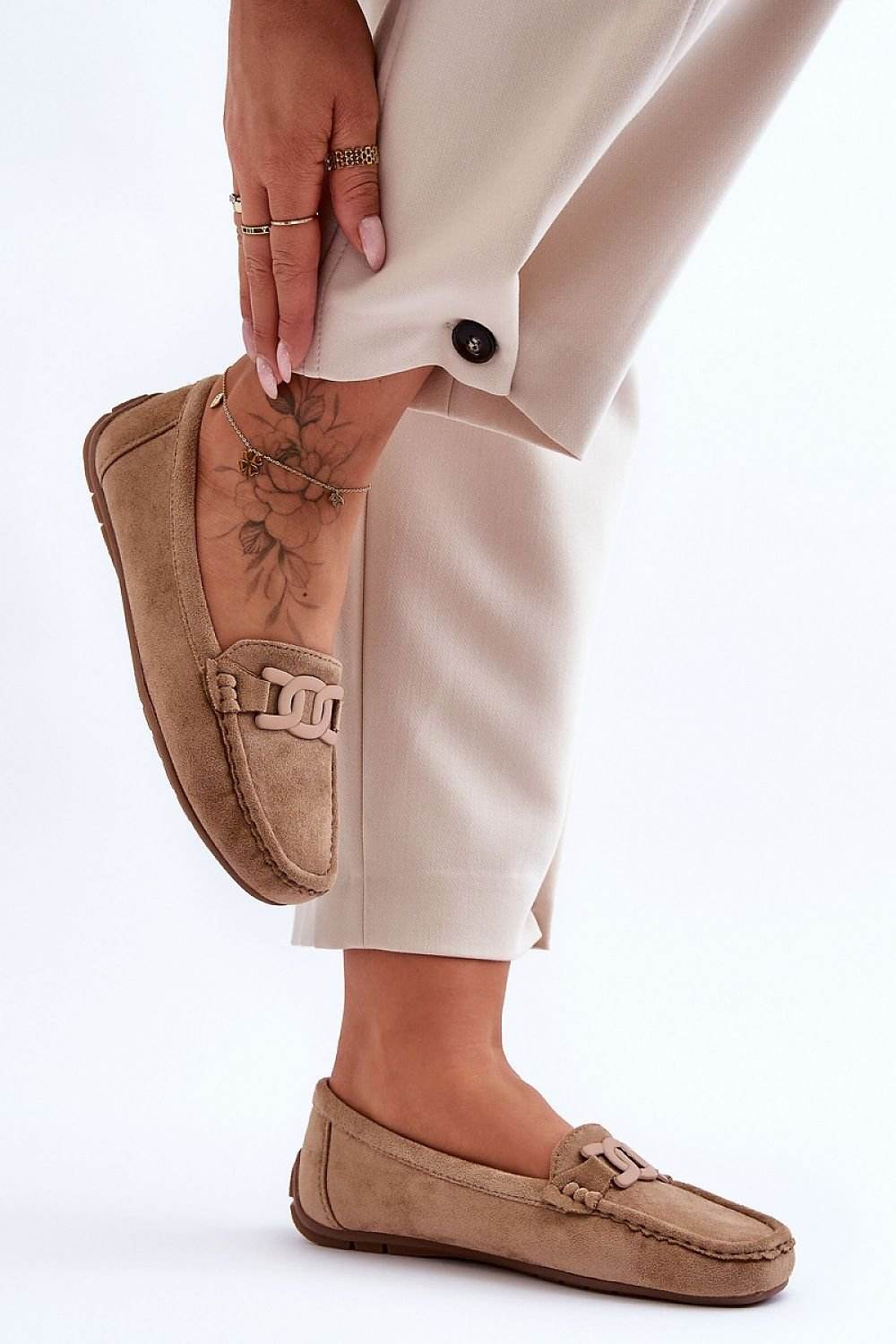 Moccasins Step in style - Ostensia