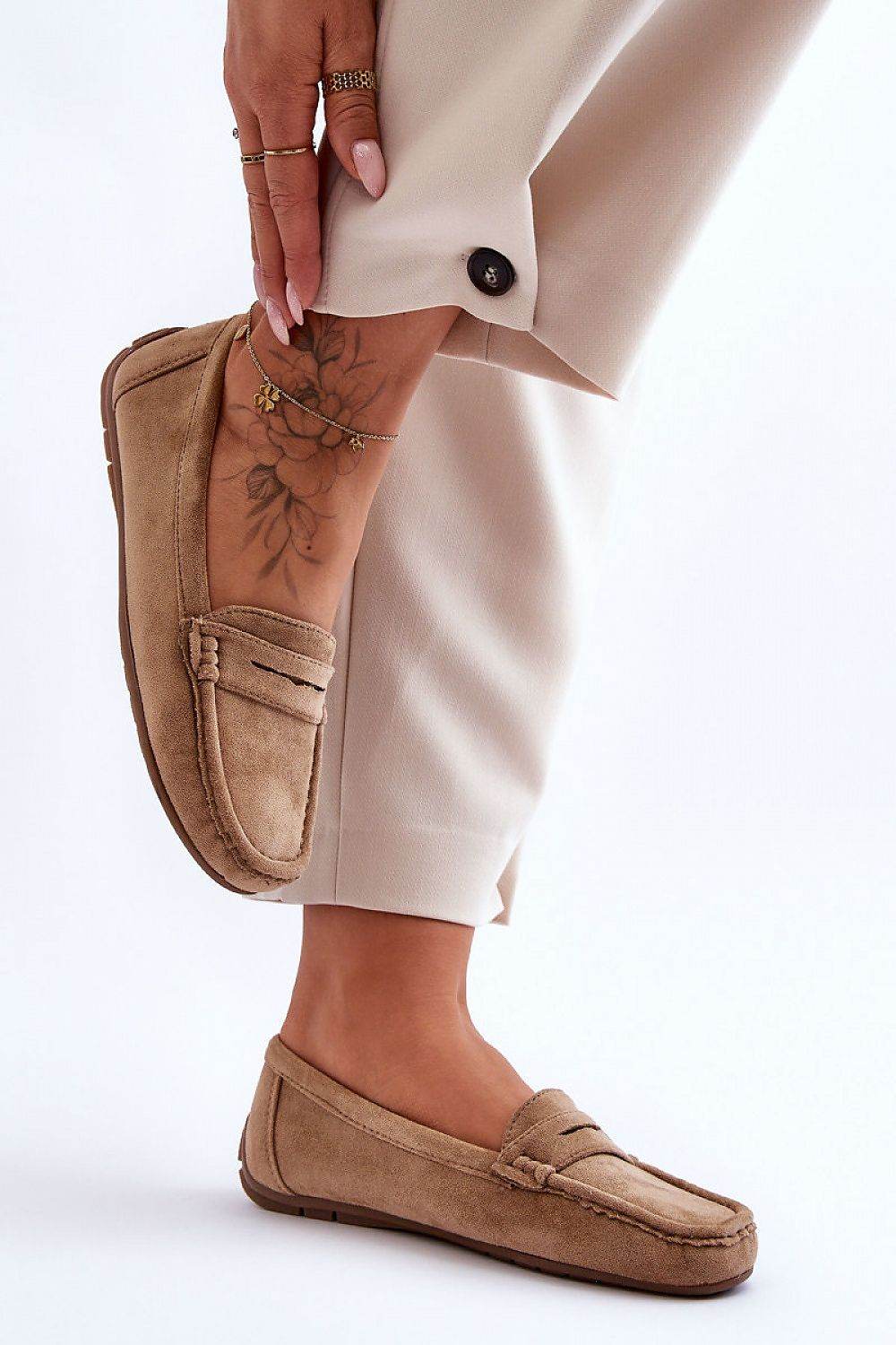 Moccasins Step in style - Ostensia