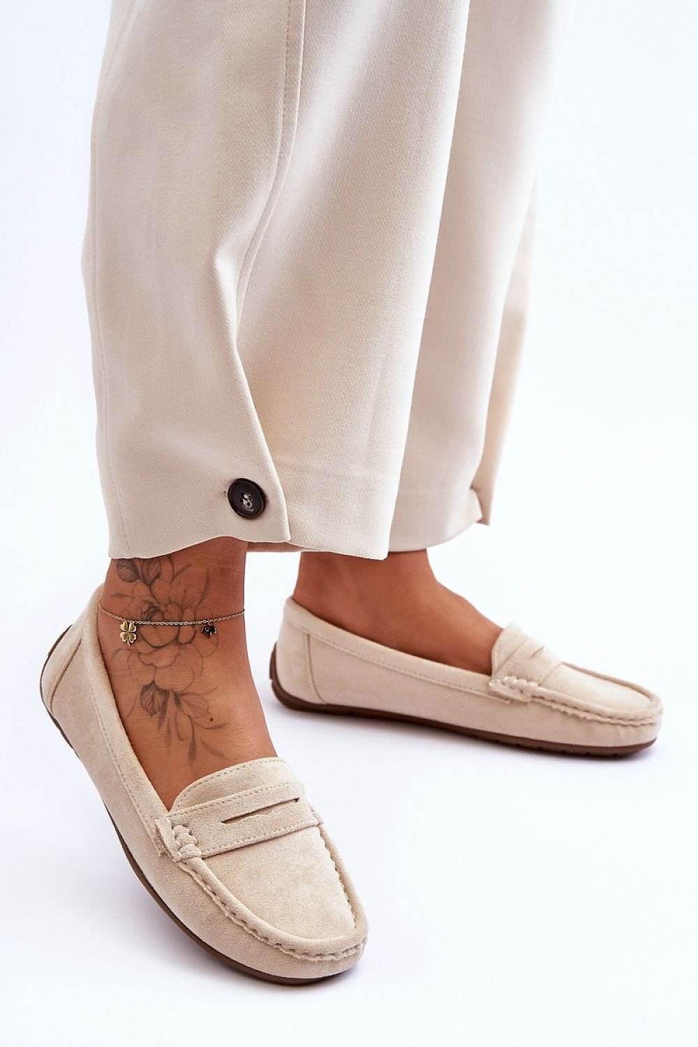 Moccasins Step in style - Ostensia