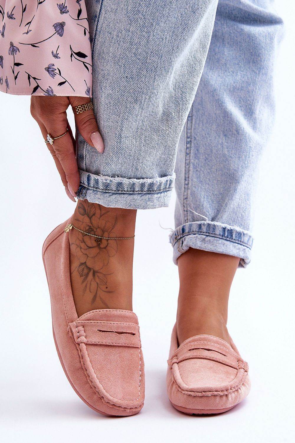Moccasins Step in style - Ostensia